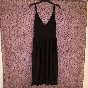 Zara Black Midi Pleated Dress with V-Neck